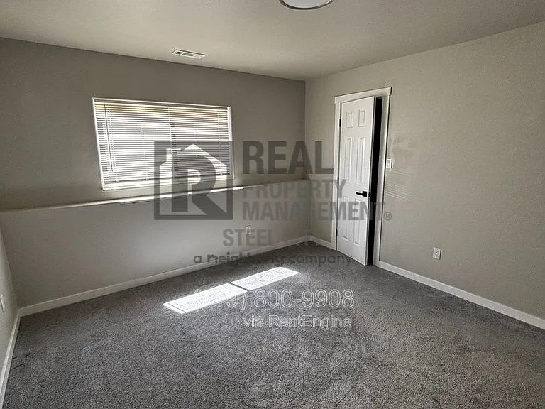326 W Golden Eagle Way — Photo 11