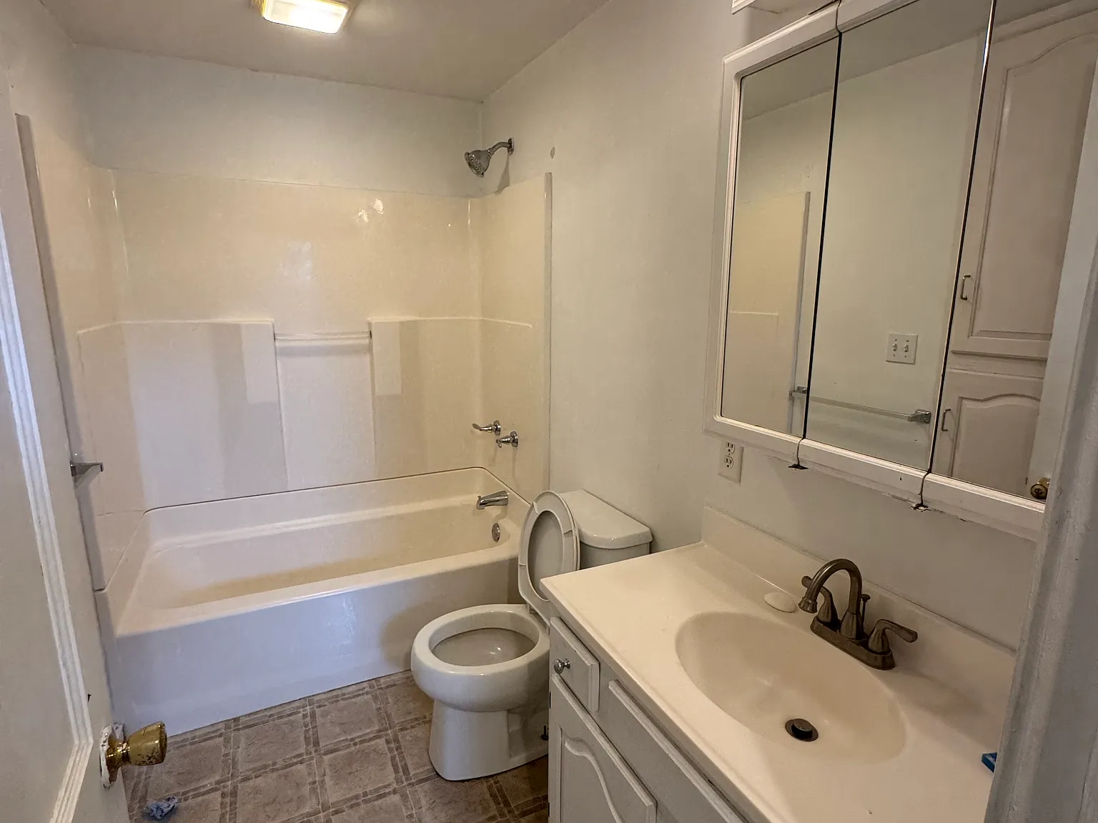 2 bed, 1134 sqft, $1,100 — Photo 4