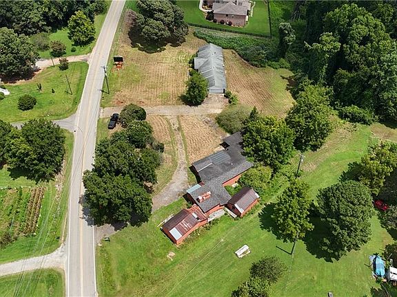 3rd image of 2871 N Bogan Rd #4