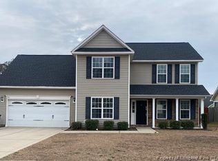 1220 Screech Owl Dr, Hope Mills, NC 28348