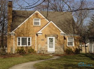 2303 Densmore Dr, Toledo, OH 43606