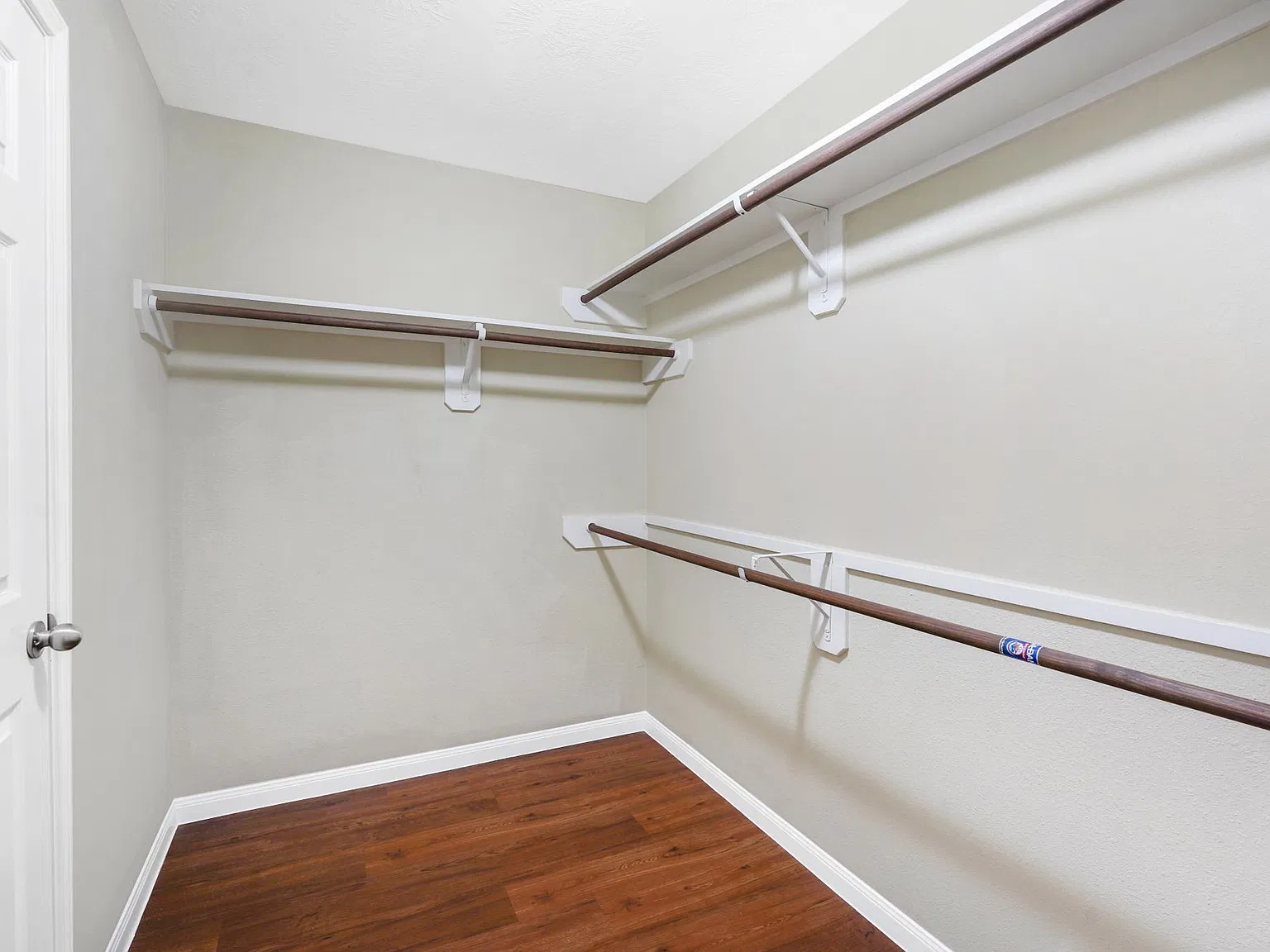 3 bed, 1466 sqft, $2,000 — Photo 3