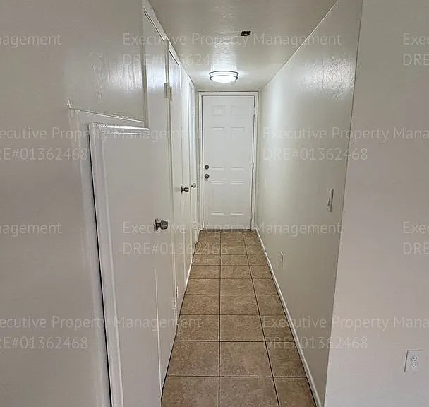 1405 Pacific St — Photo 9