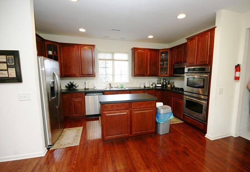 1st image of 15 TROON DR