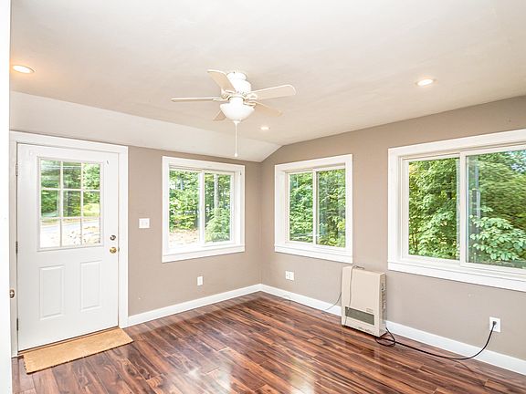 3rd image of 48 Bald Hill Road
