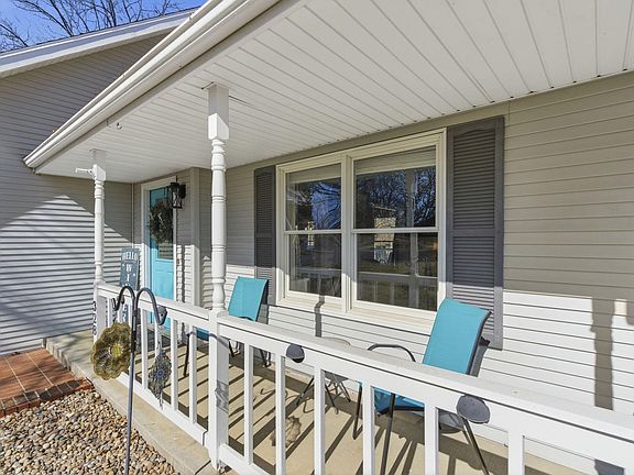 2nd image of 328 Sunny Brook Drive