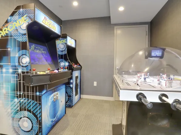 151 Bay Street image 18 of 30