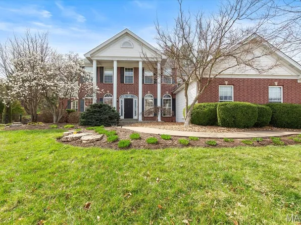 1317 Renaissance Pl, Weldon Spring, MO 63304