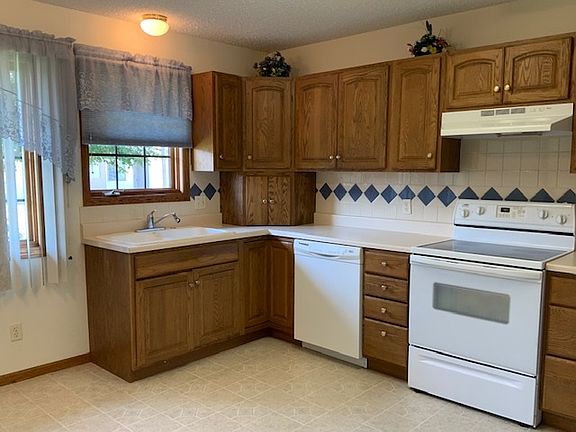 4th image of 4404 P Ave #2