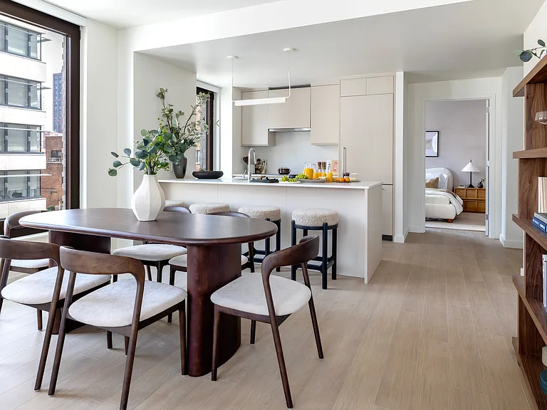 300 E 50th St #18B — Photo 15