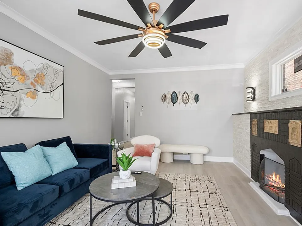 1809 W Armitage Ave #2