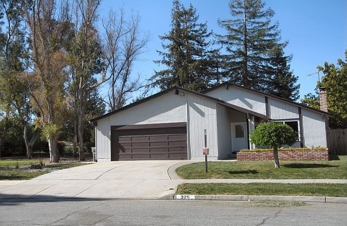 325 Coty Way