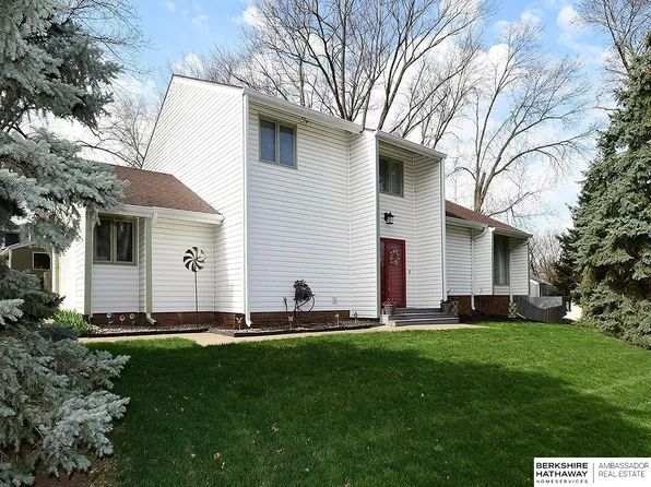 606 S 152nd Cir, Omaha, NE 68154