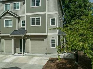 10341 SW Hollyridge Ln, Beaverton, OR 97005