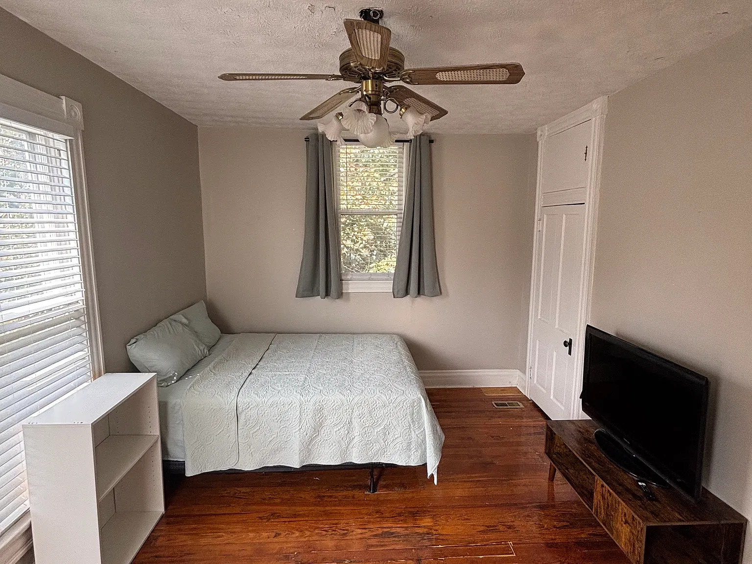 4 bed, 3550 sqft, $2,700 — Photo 3