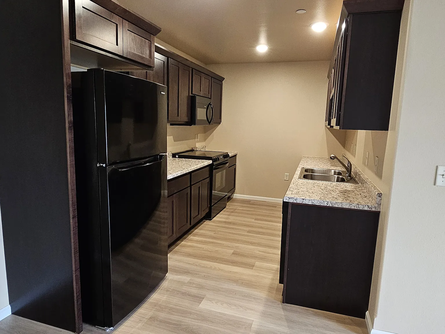1 bed, 626 sqft, $1,100 — Photo 2