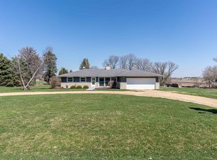 9368 E Big Mound Rd, Stillman Valley, IL 61084