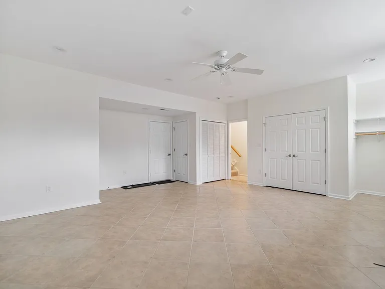 21193 Millwood Sq — Photo 14