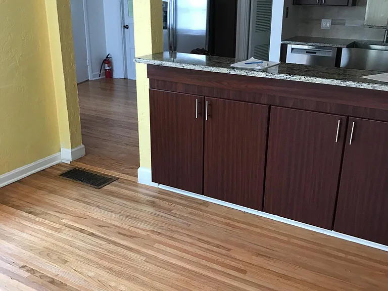 Kitchen bar area