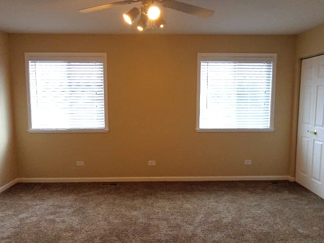 2201 N Oakleaf Ln — Photo 9