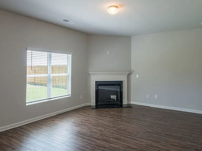 308 Geranium St — Photo 7