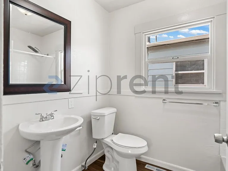 1253 84th Ave — Photo 19