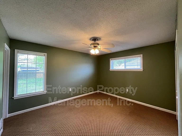 6967 Dawnhill Rd — Photo 20