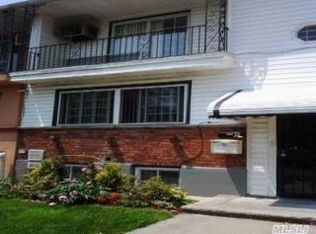 14948 256th St, Rosedale, NY 11422