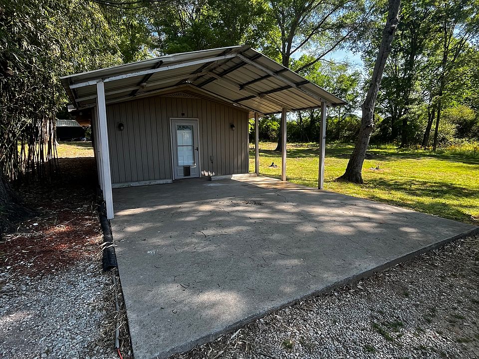 1st image of 325 Tipton Rd #1