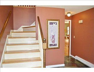 4th image of 13 Robin Rd