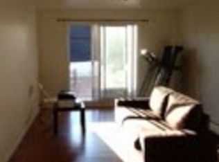 4830 37th St, Long Island City, NY 11101