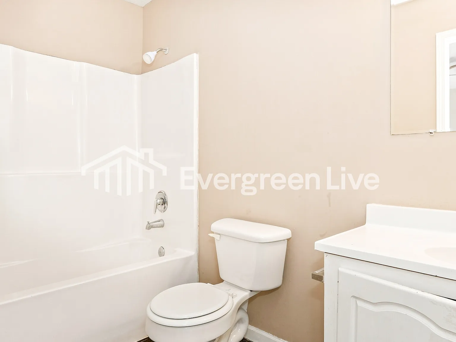 4 bed, 2.0 bath, 1224 sqft, $1,345 — Photo 4