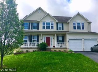 72 Equestrian Dr, Chambersburg, PA