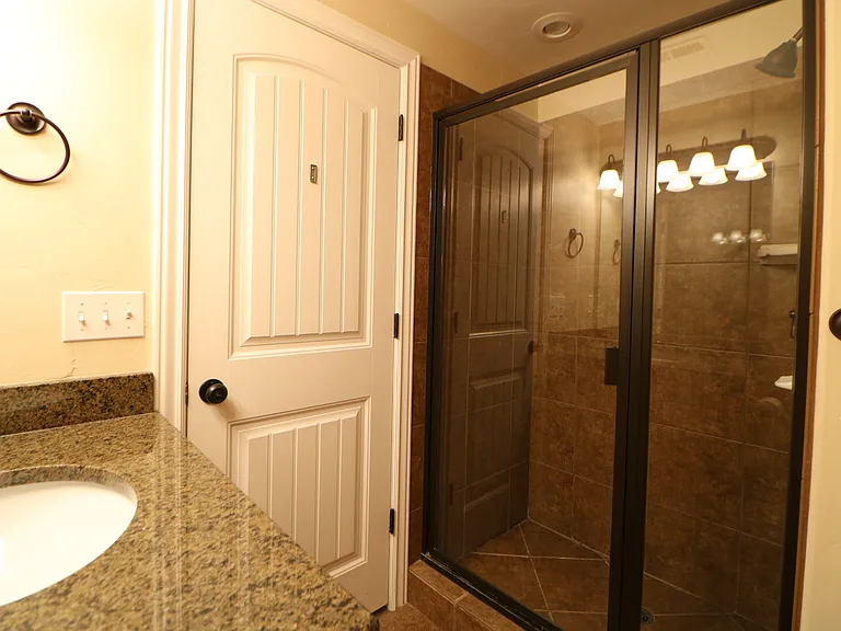 853 S Crescent Row — Photo 21