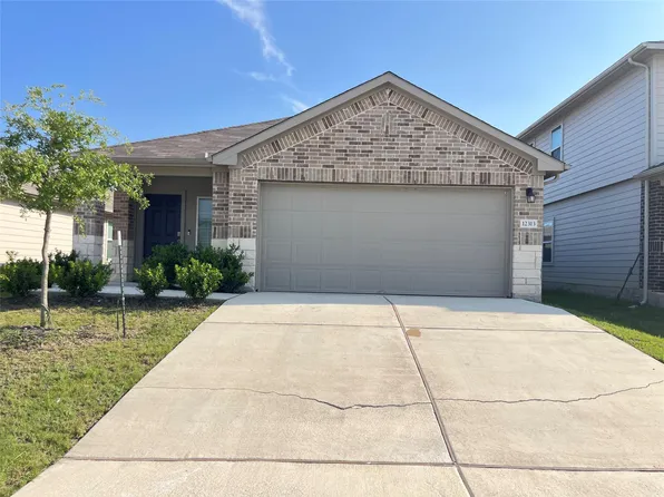 12313 Token Trl, Elgin, TX 78621
