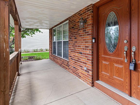4th image of 23706 W Greenfield Dr