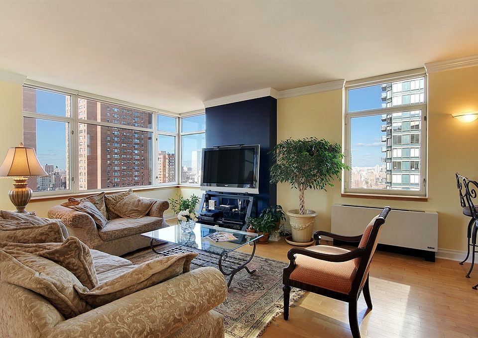 1st image of 1760 2nd Ave APT 30A