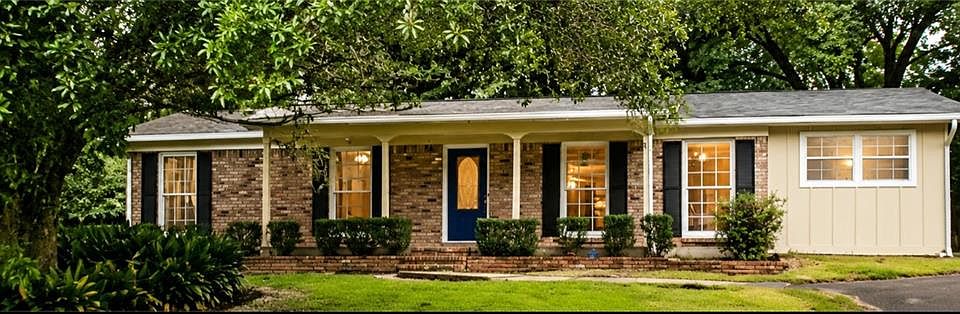 1st image of 259 Vanderbilt Dr