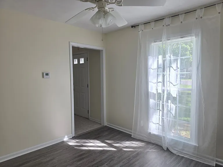 11702 Fernhurst Ln — Photo 28