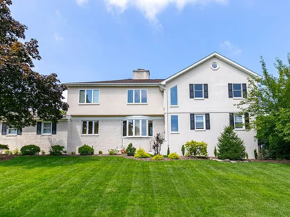 90 Fairway Ave, Verona, NJ 07044