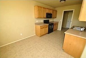 4th image of 2307 S 12th Pl