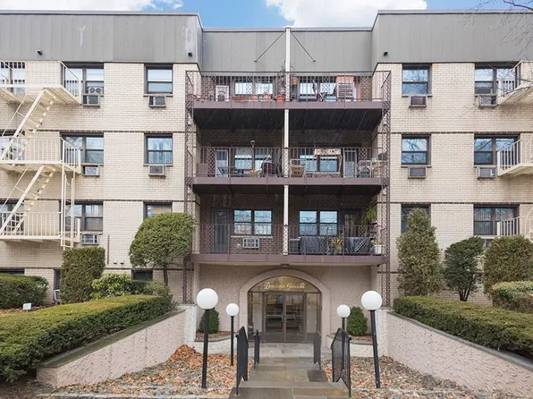 2261 Palmer Avenue #3-O, New Rochelle, NY 10801