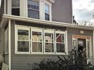 58 John St, Rensselaer, NY 12144