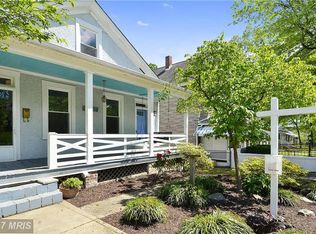 3815 32nd St, Mount Rainier, MD 20712