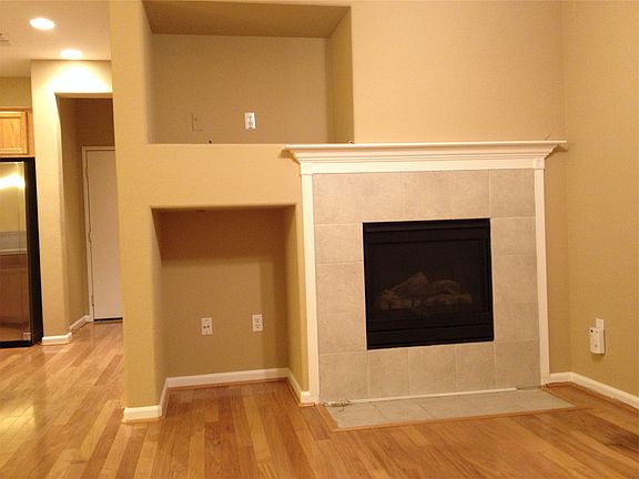 4th image of 1204 Esplanade Cir