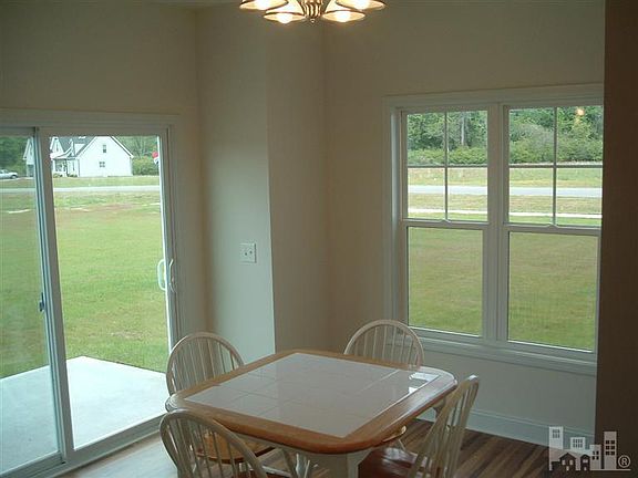 5th image of 237 W Tumbling Waters Road