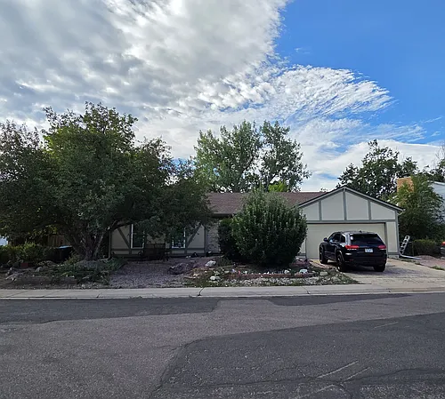1482 Kennedy Ave Photo 1