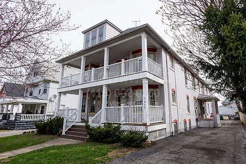 1609 Lakewood Ave #4 Photo 1