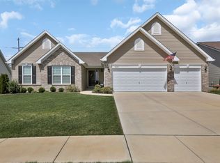 1509 Wainscott Dr, O'Fallon, MO 63366