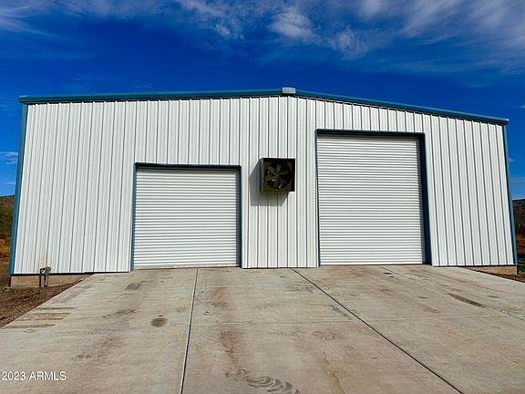 2nd image of 49202 N 7TH Avenue